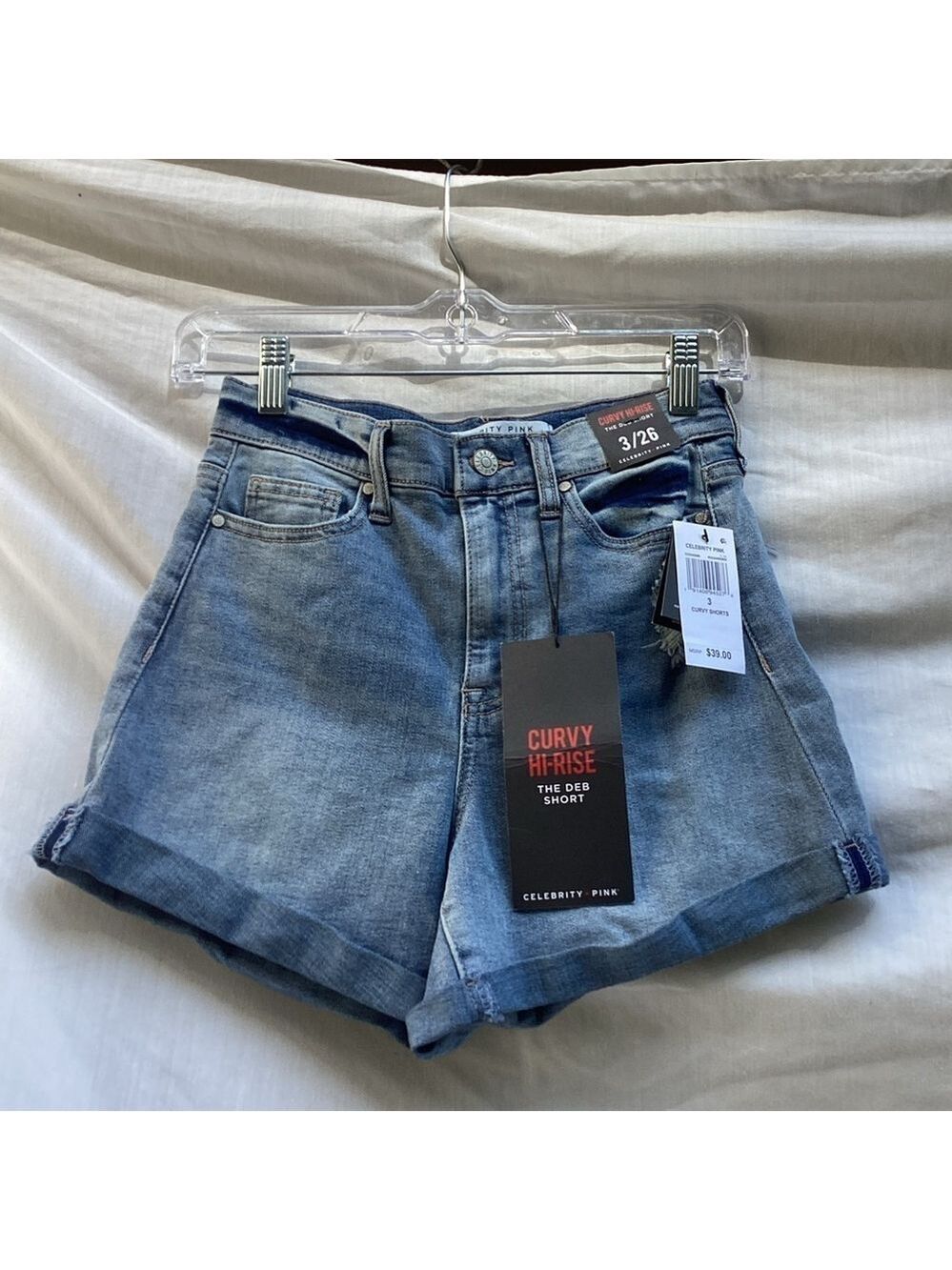 Celebrity Pink NWT The Deb curvy Hi-rise shorts, size 3/26